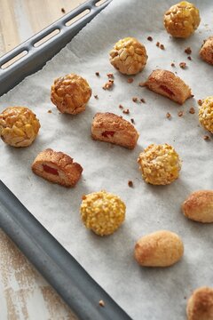 Panellets served on tray