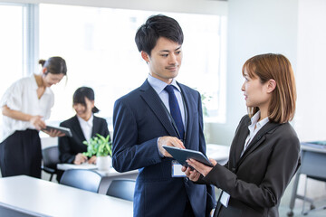 カメラ目線のビジネスマン　Business