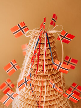 Traditional Norwegian wedding cake, Kransekake
