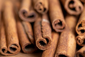 Whole dried cinnamon for baking