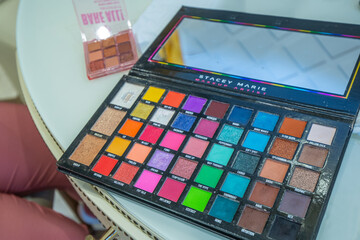 Maquillaje, paleta colores, paleta maquillaje, maquillaje, beldad, maquillaje, sombra de ojos,...