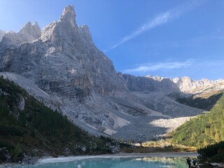 Obraz premium Dolomiten Langkofel und Lago di Sorapis Sorapissee