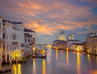 Canale Grande Venedig beleuchtet Abendrot
