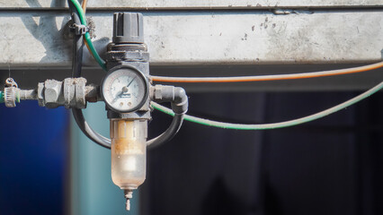Air regulator use to adjusting the air pressure in pipes and water filters in the air pipes.