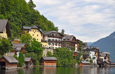 Fototapeta na wymiar Hallstatt village and Hallstatter lake in the Austrian Alps Austria