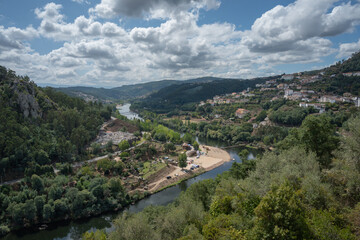 Fototapeta na wymiar Paisagem da região de Penacova, distrito de Coimbra, Portugal