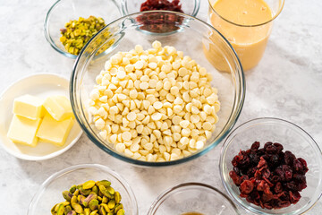 Cranberry pistachio fudge