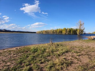 Lago en Otoño