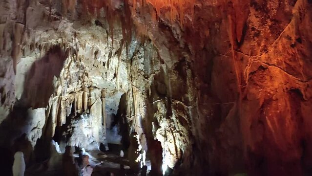 Maratea - Panoramica interna della Grotta delle Meraviglie