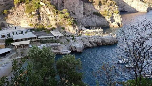 Marina del Cantone - Scorcio del Ristorante Conca del Sogno dal sentiero di accesso