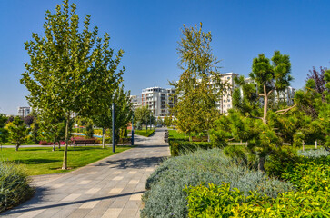 walkway in Tashkent City Park (Tashkent, Uzbekistan) © ssmalomuzh