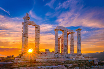 Sunset sky and ancient ruins of temple of Poseidon, Sounion, Greece - obrazy, fototapety, plakaty