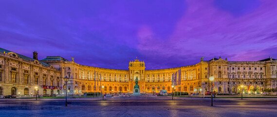 Neue Burg am Heldenplatz Wien Abendstimmung