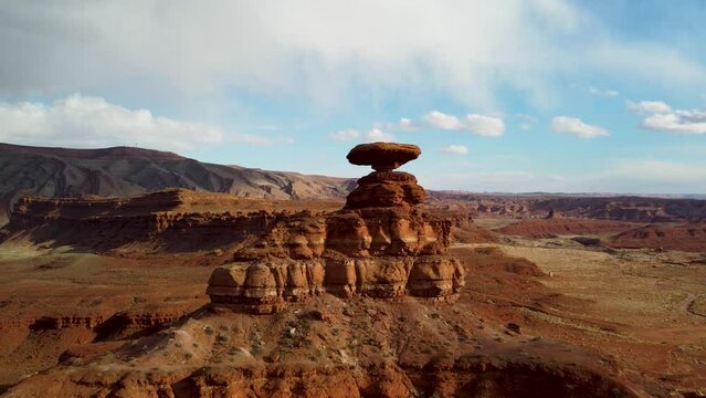 Mexican Hat Rock Southern Utah Unique Rock Formation 