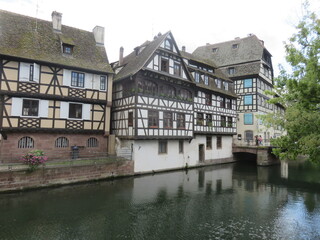 Fototapeta na wymiar Quartier de la Petite France, Strasbourg, Patrimoine mondial de l'UNESCO, Strasbourg, Bas-Rhin, France, Alsace