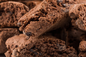 Cantucci with chocolate pieces