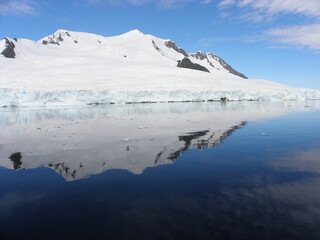 Fototapeta na wymiar Antarctica - 23 January 2010 - PAL