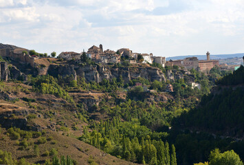 Obraz premium view to the city of Cuenca in Castilla-La Manche, an UNESCO World Heritage site
