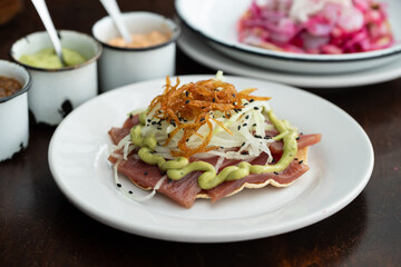 Tostada de Atún