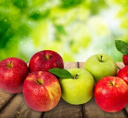 Fresh sweet tasty ripe apples