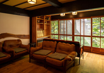 レトロな旅館の休憩所