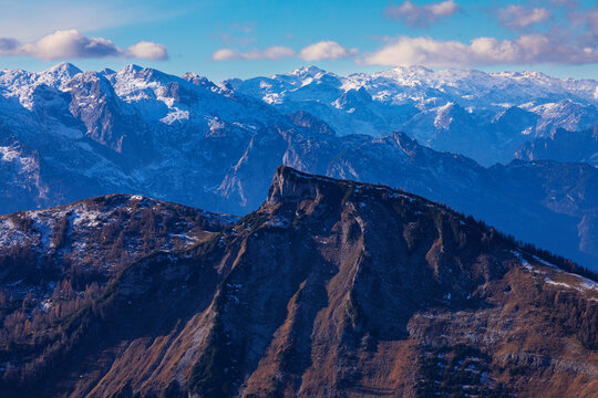 Austria, Salzburger Land, View from summit of Hoher Zinken to Hochwieskopf and Hagen Mountains