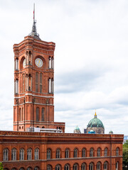 Rotes Rathaus und Berliner Dom