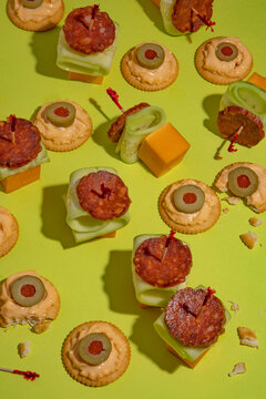 Retro Hors D&rsquo;Oeuvres on Green