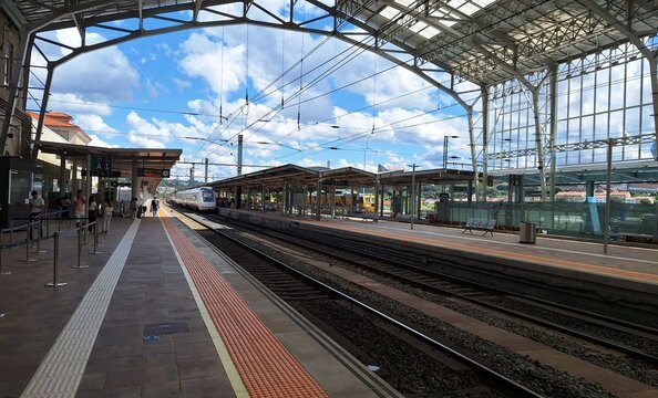 Estaci&oacute;n de ferrocarril de Santiago de Compostela, Galicia