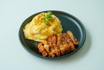 Food: Creamy egg rice, crispy chicken, teriyaki flavor, delicious soft texture.