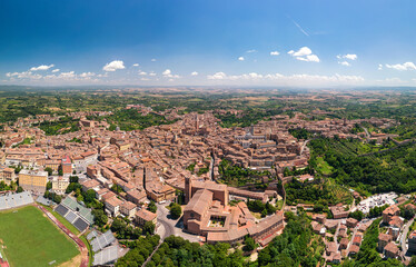Aerial view over the medieval city of Siena, Toscana, Italy - obrazy, fototapety, plakaty