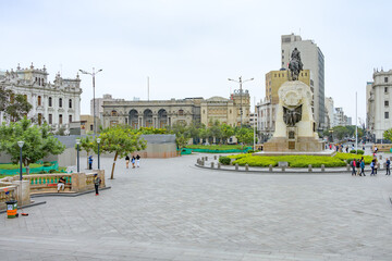 Praça San Martin em Lima, Peru.  - obrazy, fototapety, plakaty