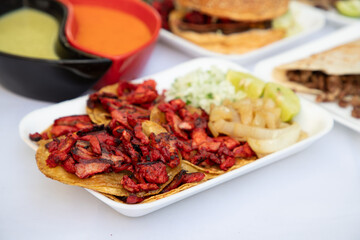 tacos de trompo