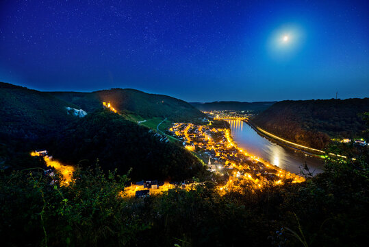 Alken an der Mosel bei Nacht