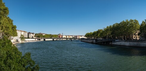 Vues Pittoresques de la Ville de Lyon en Franc