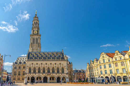 Arras Hotel de Ville town hall building with belfry and Flemish-Baroque-style townhouses on La Petite Place des Heros in historical center, Pas-de-Calais department, Hauts-de-France Region, France