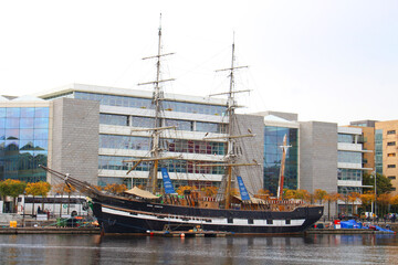 Dublin's long pier II