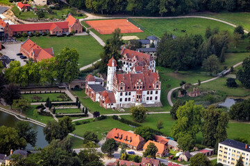 Schloss Basedow, Mecklenburg-Vorpommern, Deutschland, Luftaufnahme aus dem Flugzeug
