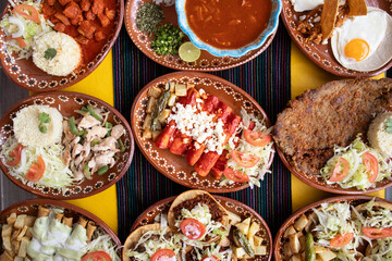 enchiladas y comida mexicana