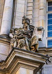Fototapeta na wymiar Detailfotos, Amtsgebäude Kriminalgericht Moabit, Turmstraße, Mitte, Berlin, Deutschland