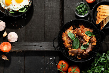 Tasty breakfast and delicious meat food concept - fried bacon