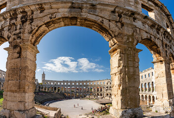 Roman amphitheatre (Arena) in Pula. Croatia. - obrazy, fototapety, plakaty
