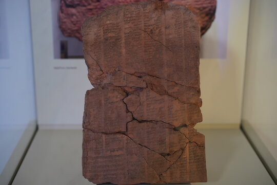 Zweisprachige Wortliste aus Assur im Pergamonmuseum in Berlin am 06.10.2023