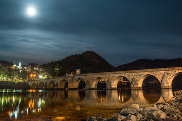Drina bridge at night