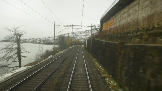 Eisenbahnfahrt am Genfersee 3