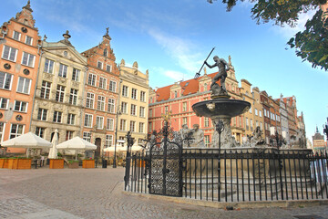 Obraz premium View of the town hall in Gansk with Neptune's fountain