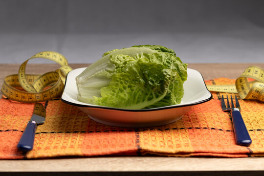 Dieta de lechuga fresca, huincha de medir