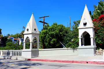 Los Angeles, California: The Shakespeare Bridge in a Gothic style built in 1926, located in the Franklin Hills neighborhood of Los Angeles, California