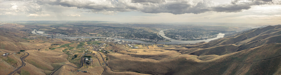Confluence of Snake River and Clearwater River Near Lewiston, ID - obrazy, fototapety, plakaty