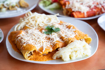 entomatadas